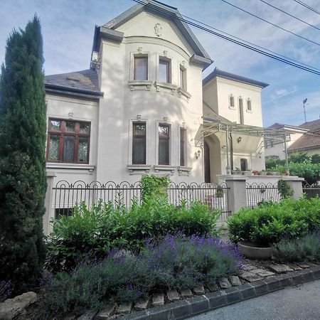 Kuria Apartman Budapest With Free Parking エクステリア 写真