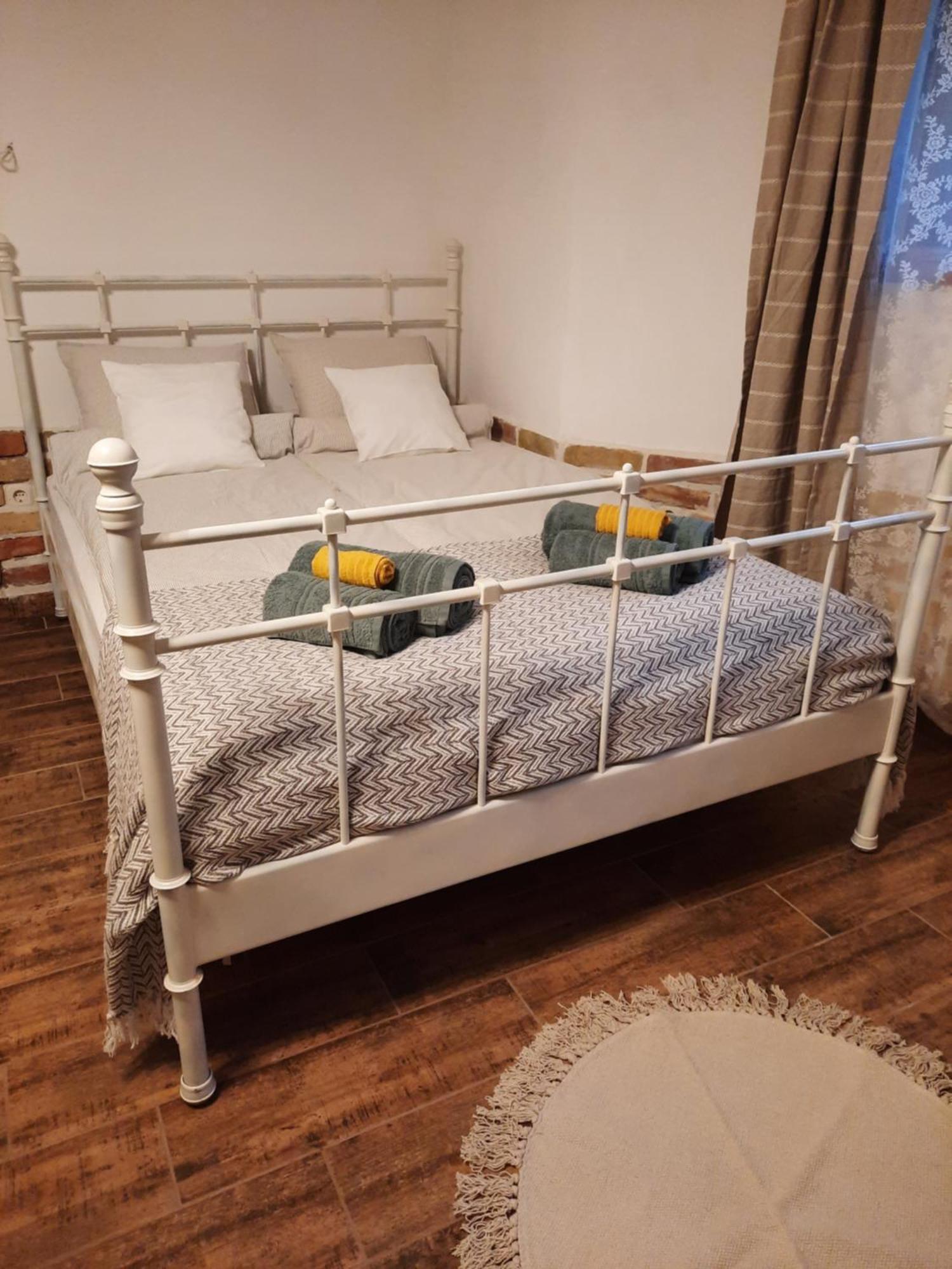 Kuria Apartman Budapest With Free Parking エクステリア 写真