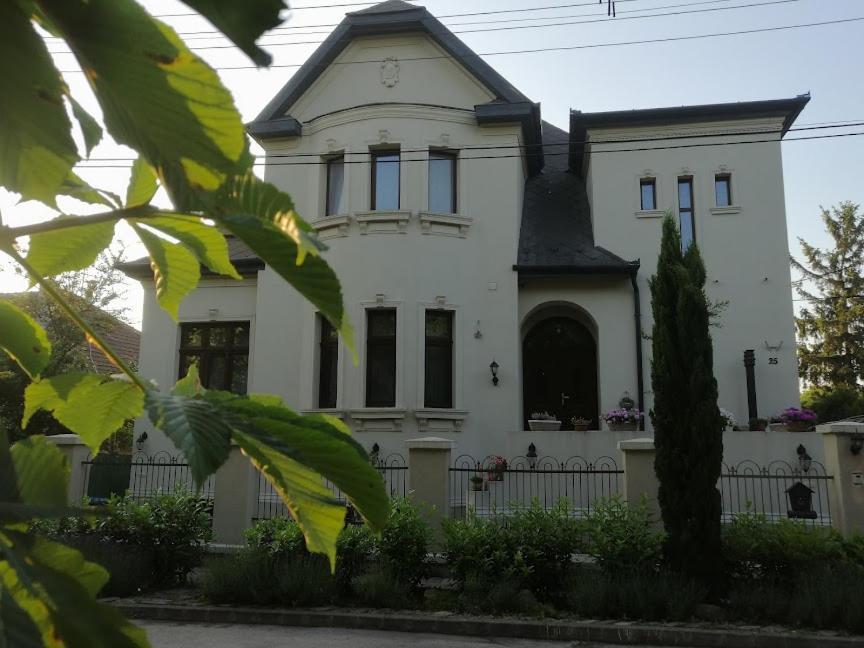 Kuria Apartman Budapest With Free Parking エクステリア 写真